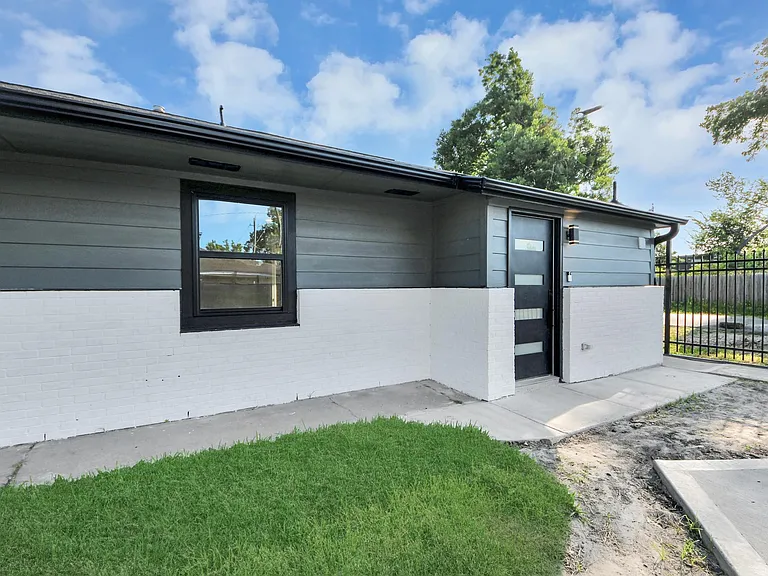 6201 Batterson St — Photo 26