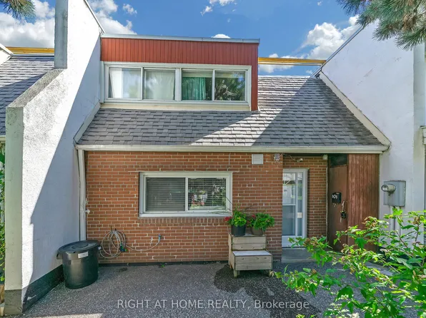 2901 Jane St #101, Toronto, ON M3N 2J8