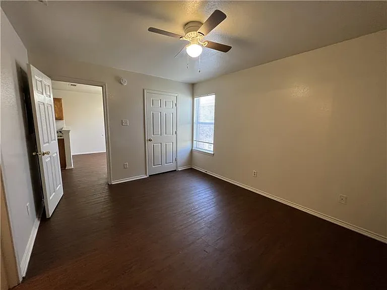 3407 Toledo Dr #D — Photo 27