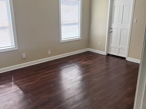 1315 Broadmoor St, Amarillo, TX 79106