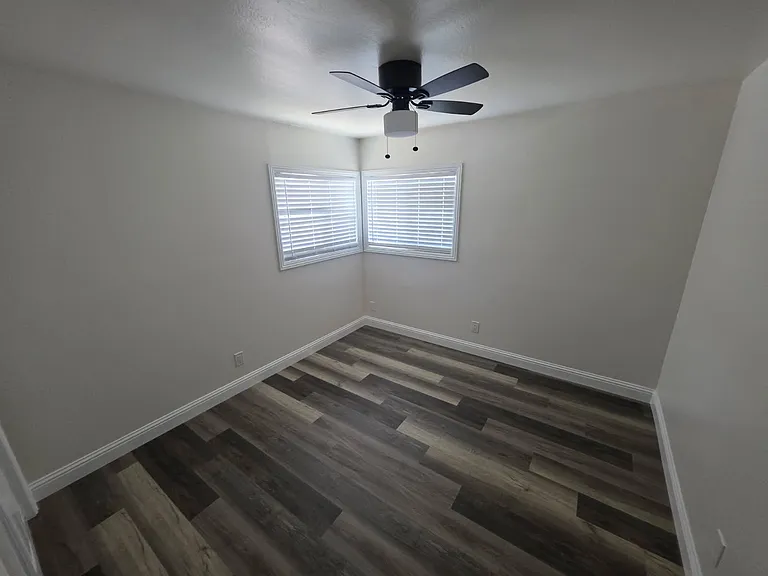302 Maple Ave #300 — Photo 13