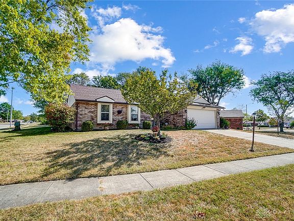 2nd image of 2103 Sir Lockesley Dr