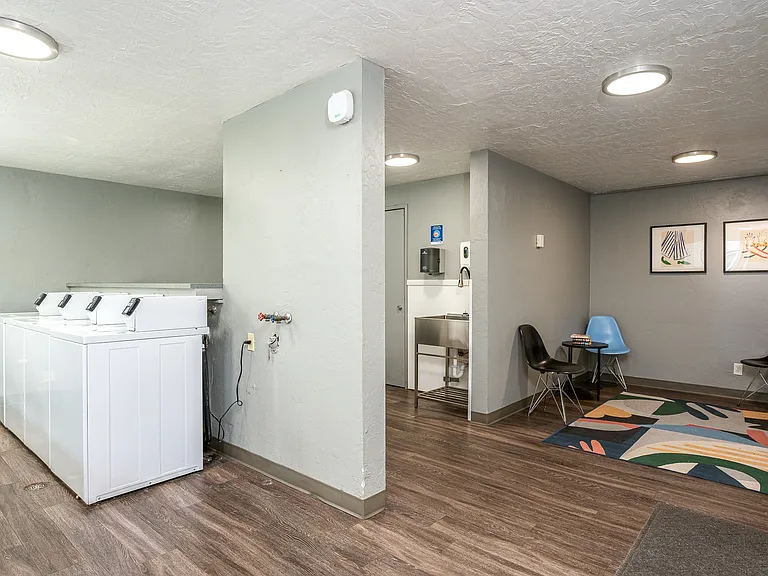 Broadway Center | Laundry