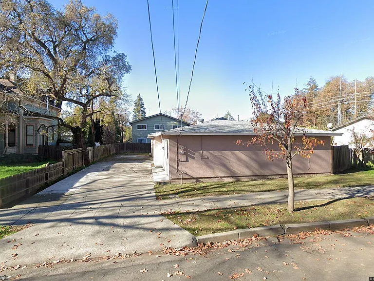2nd St — Photo 2