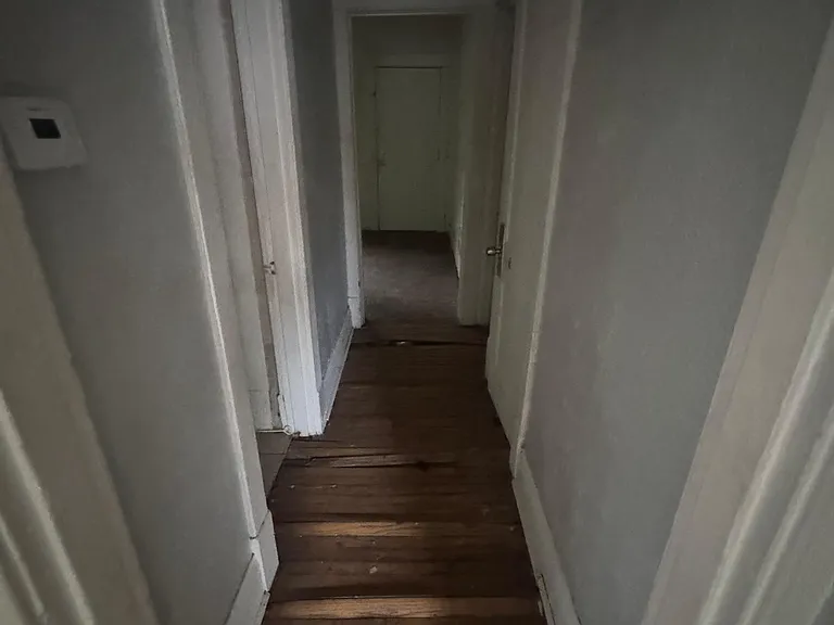 3738 Sylvan Pl — Photo 18