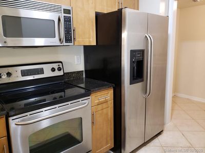 6573 Emerald Dunes Dr APT 203, West Palm Beach, FL, 33411