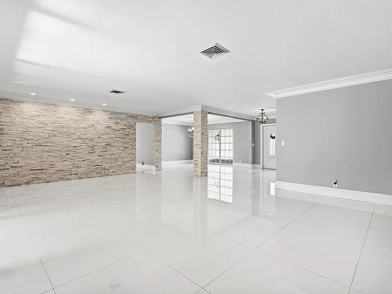417 N Country Club Dr — Photo 15