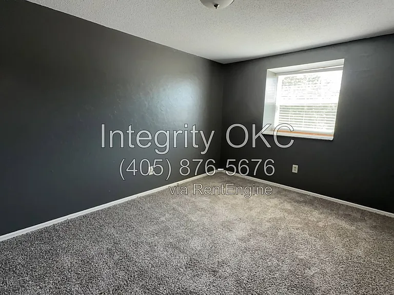 2614 Elwood Dr — Photo 10