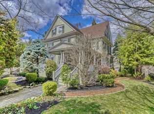 69 Richardson Rd, Melrose, MA 02176