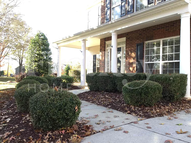 126 Center Point Dr — Photo 2