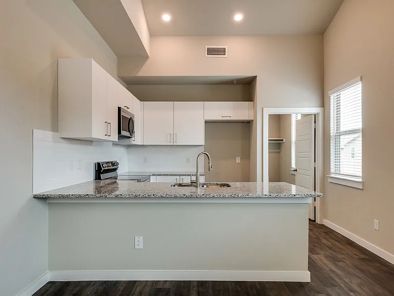 623 Harvest Moon Dr — Photo 8