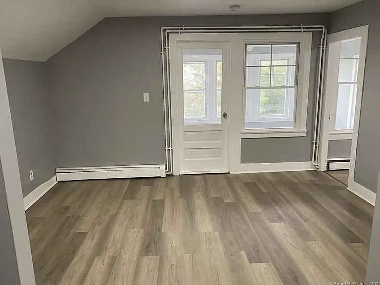 65 Twiss St #3R — Photo 8