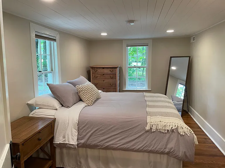 5454 Pinewood Rd — Photo 9