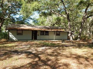 145 Pine Dr, Interlachen, FL 32148