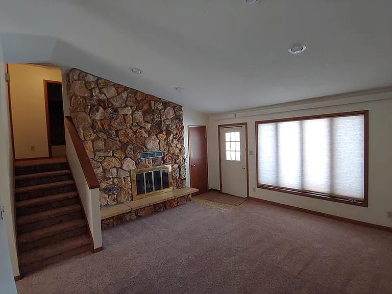1726 Person St — Photo 5