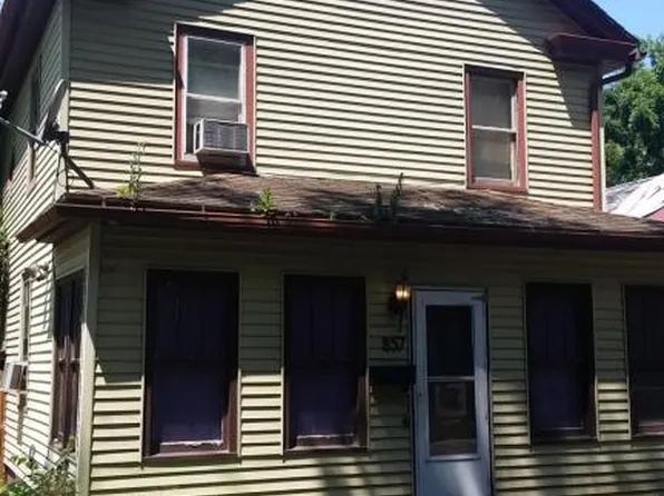 857 N 7th St, Sunbury, PA 17801