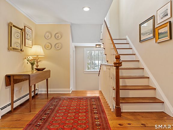 4th image of 128 Grumman Hill Road