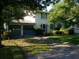 130 Thunderwood Dr, Bethel Park, PA 15102