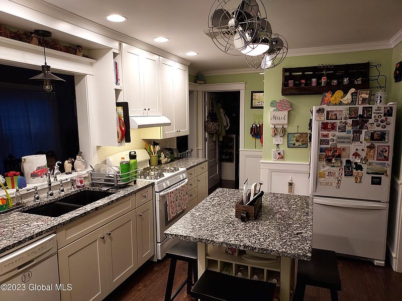 5th image of 89 Middletown Road