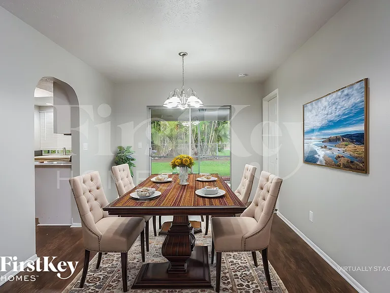 3423 SE 8th Pl — Photo 6