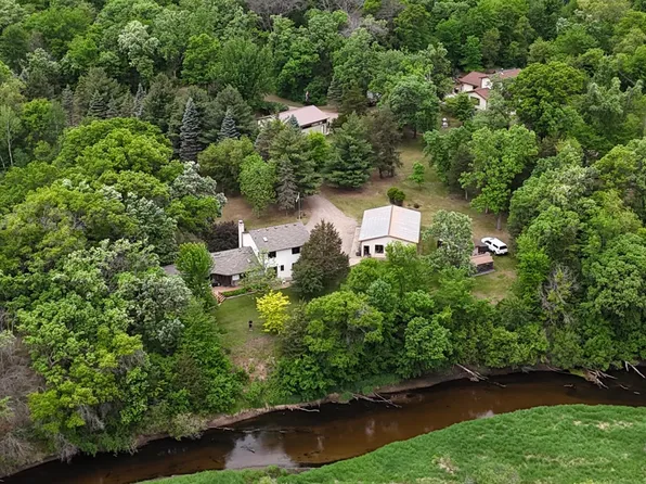 33995 Kale Ave, North Branch, MN 55056