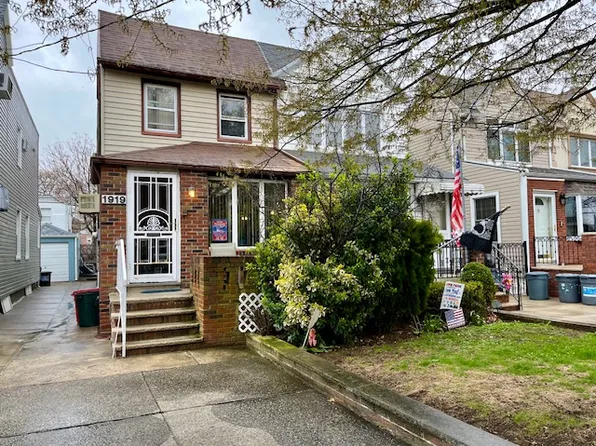 1919 East 36th Street image 1 of 16