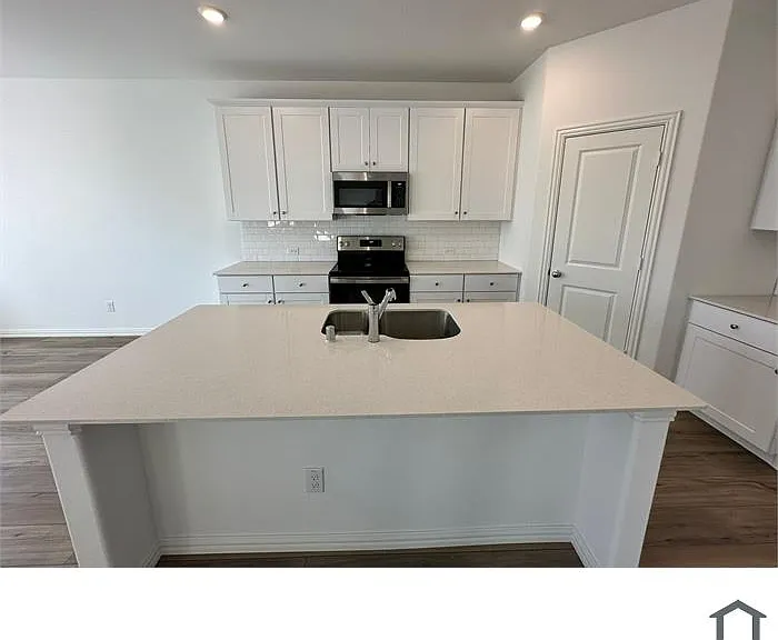 336 Wentworth Dr — Photo 14