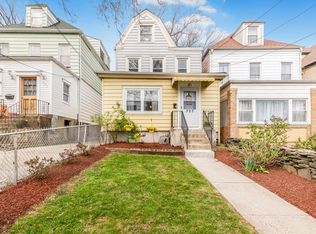 327 E 241st St, Bronx, NY 10470