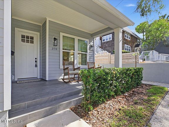 5th image of 370 8TH Street