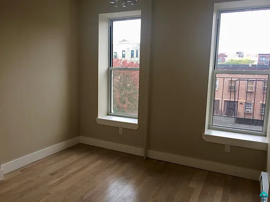 Rented by EXR | media 57