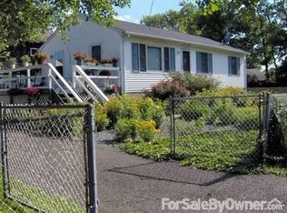 200 Beach St, Union Beach, NJ 07735