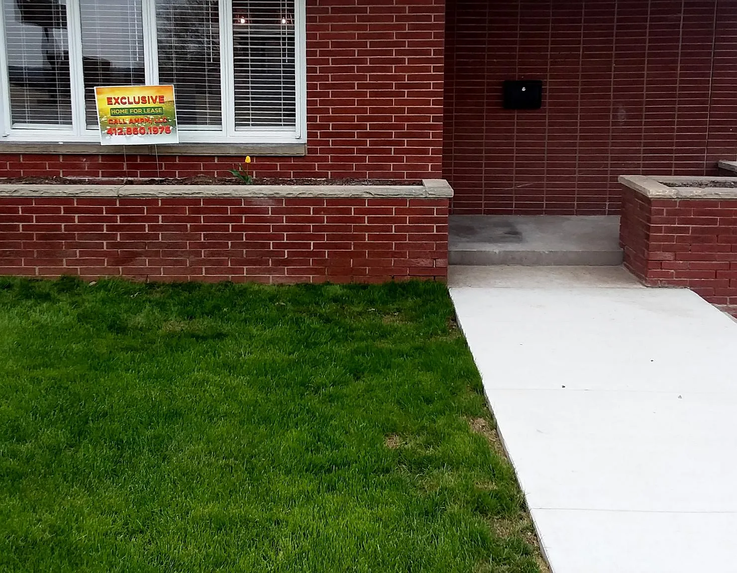 2 bed, 1800 sqft, $1,350 — Photo 1