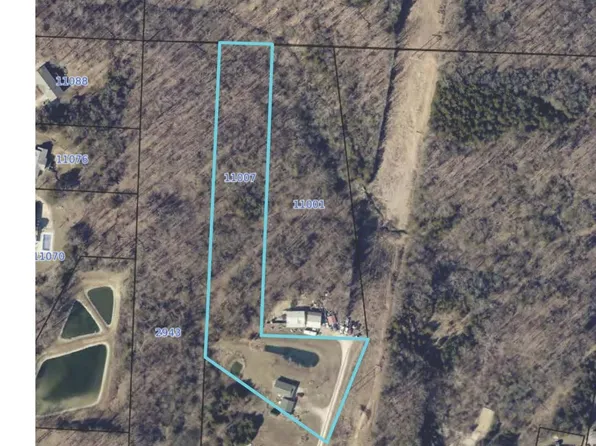 11007 Angie Dr, Holts Summit, MO 65043