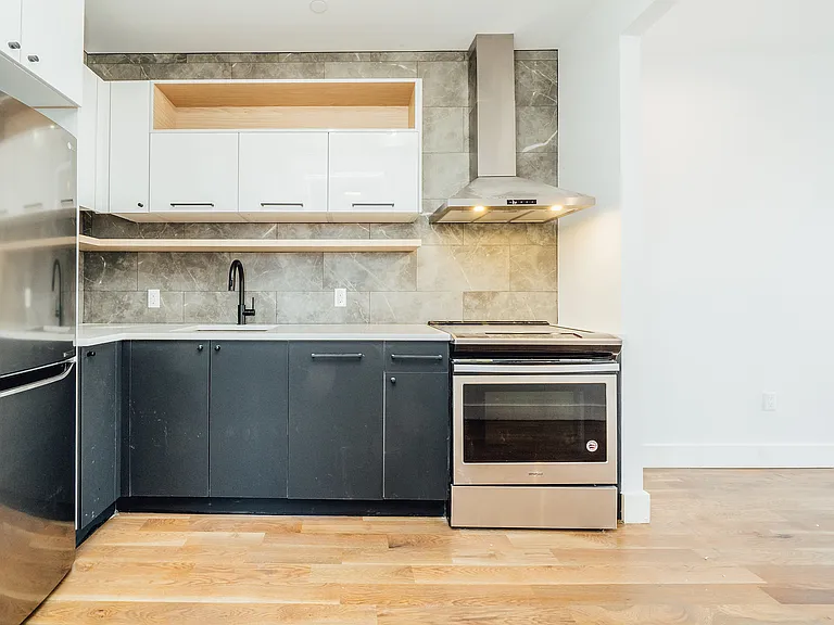 916 Bergen St #3A — Photo 6