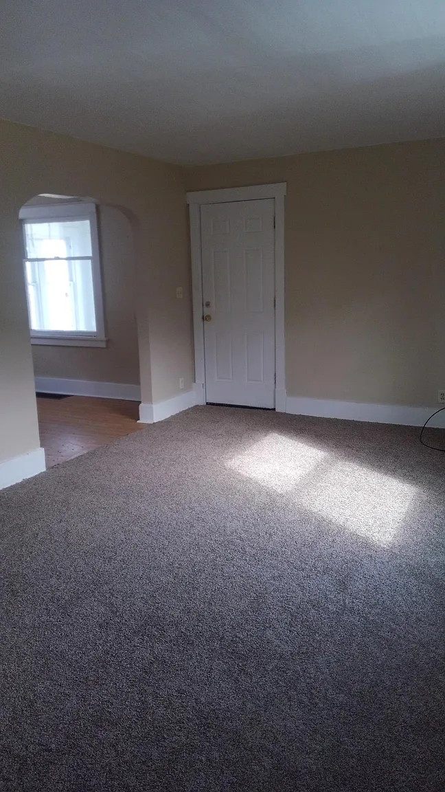 170 Idylwild St NE photo 1