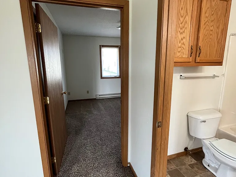 921-931 N Larson St #921 — Photo 13