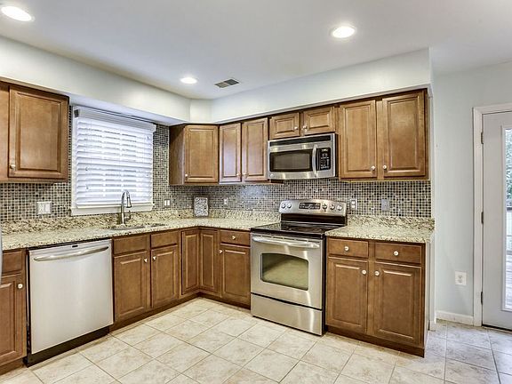 5th image of 4700 Maybury Pl
