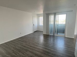 214 E Hyde Park Blvd APT 5, Inglewood, CA 90302