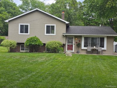 2909 Central Blvd, Milford, MI, 48380