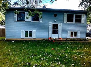 1325 Edenton Dr, Fort Wayne, IN 46804