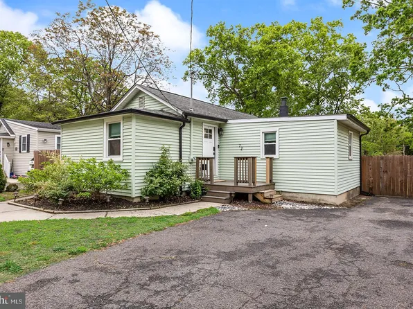 72 E 9th Ave, Pine Hill, NJ 08021