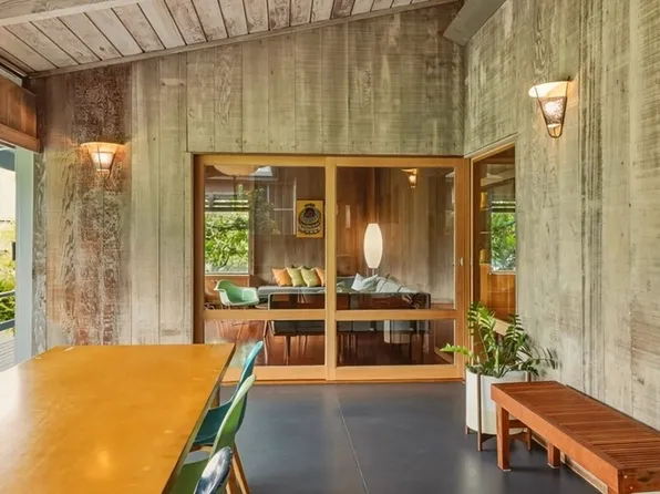 259 Kaelepulu Dr, Kailua, HI 96734