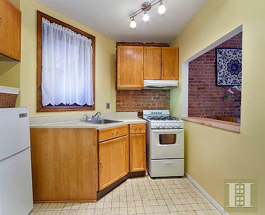 4th image of 331 E 92nd St APT 4A
