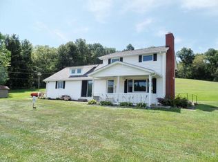 9061 Licking Valley Rd NE, Frazeysburg, OH 43822