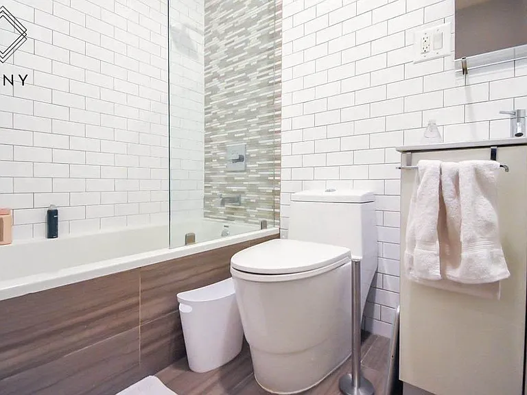 11 Maple St #B8 — Photo 3