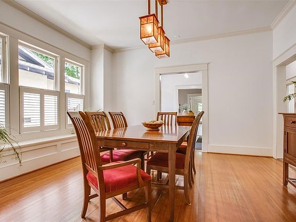 5th image of 110 N Winnetka Ave