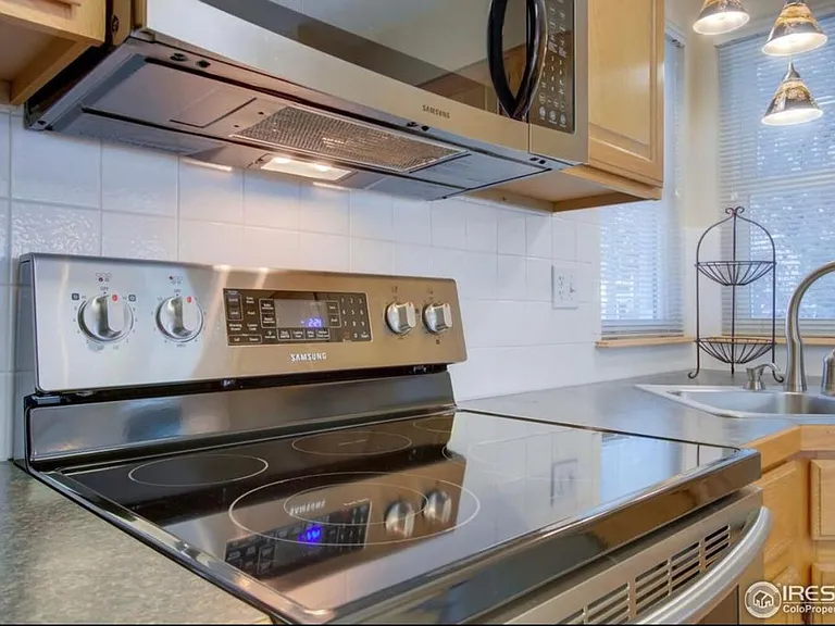 4020 Stoney Creek Dr — Photo 9