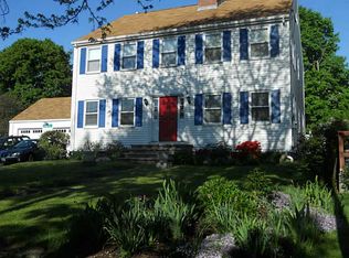 1115 Hope St, Bristol, RI 02809