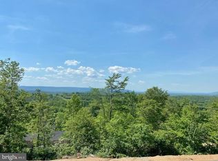 Chiweeny Ln, Hedgesville, WV 25427