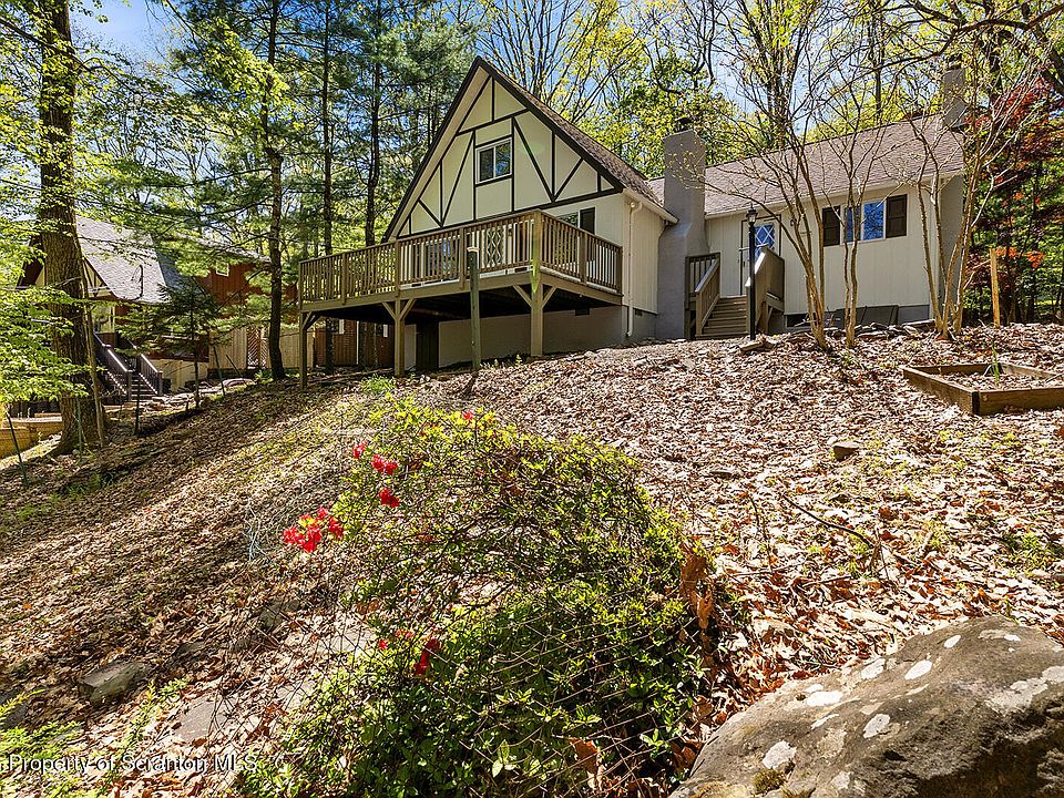 1st image of 138 Sandstone Dr